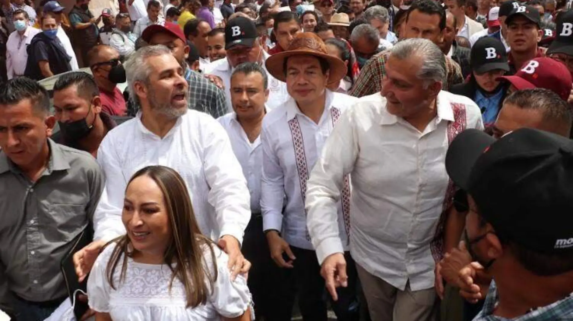 Adan augusto en campaña